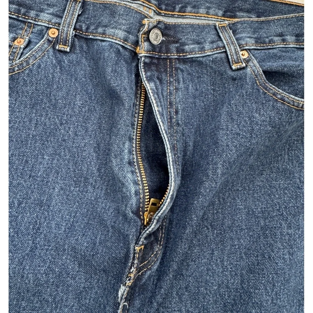 Levi's 505 Straight Fit Blue Jeans Men's Size 40x30 Classic Denim Cotton